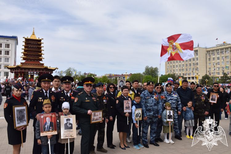 КАЛМЫЦКИЕ РОСГВАРДЕЙЦЫ ПРИНЯЛИ УЧАСТИЕ В ТОРЖЕСТВЕННЫХ МЕРОПРИЯТИЯХ В ЧЕСТЬ ПРАЗДНОВАНИЯ 77-ЛЕТИЯ ВЕЛИКОЙ ПОБЕДЫ