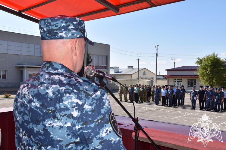 В КАЛМЫКИИ СОТРУДНИКИ И ВОЕННОСЛУЖАЩИЕ РОСГВАРДИИ ПРИСТУПИЛИ К ЛЕТНЕМУ ПЕРИОДУ ОБУЧЕНИЯ