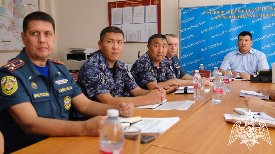 Росгвардейцы приняли участие во всероссийских учениях на объектах образования в Калмыкии