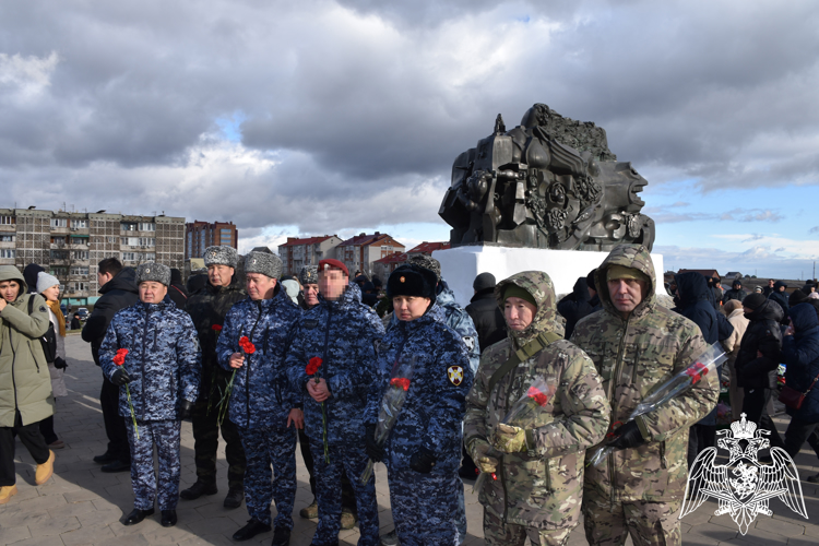 Росгвардейцы почтили память жертв депортации калмыцкого народа