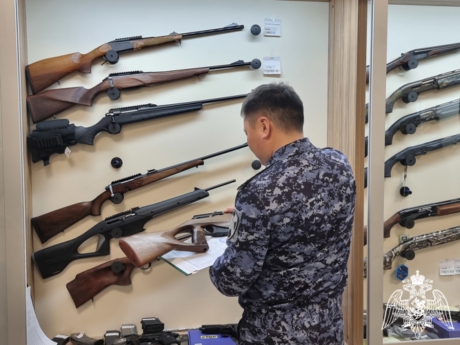 Более 150 единиц огнестрельного оружия изъяли росгвардейцы в Калмыкии с начала года