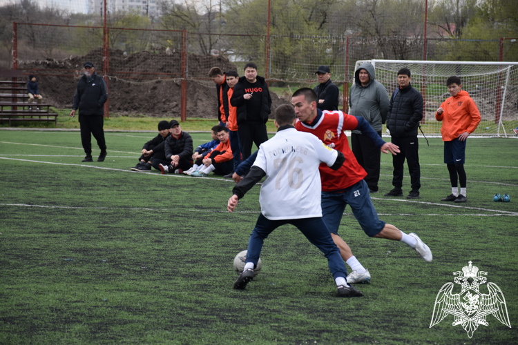 Победителями чемпионата Калмыкии по футболу стали росгвардейцы