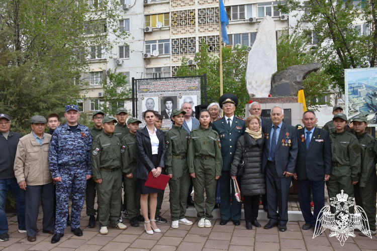 В Калмыкии росгвардейцы почтили память жертв чернобыльской катастрофы