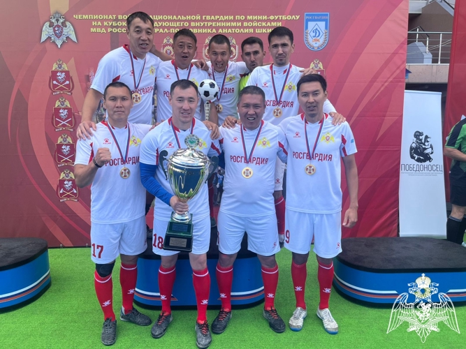 Чемпионами Росгвардии в составе мини-футбольной сборной Южного округа ВНГ России стали росгвардейцы из Калмыкии