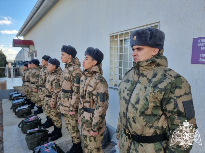 Призывники из Калмыкии отправились служить в Росгвардию