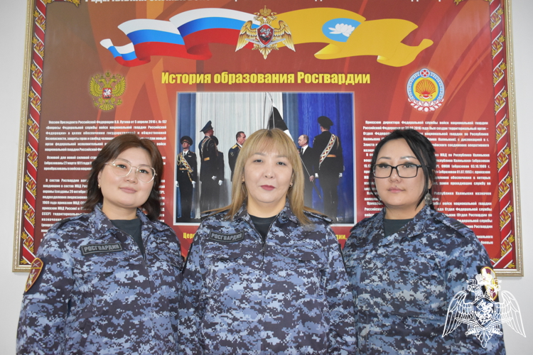 Специалистов режимно-секретных подразделений Росгвардии поздравили в Калмыкии