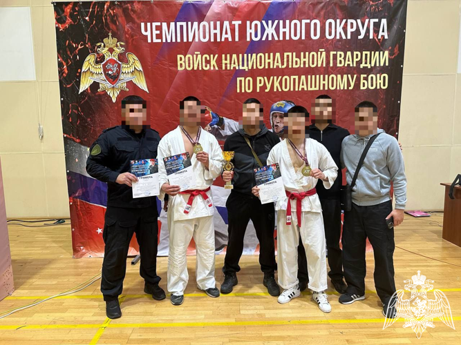Серебряными призерами чемпионата Южного округа ведомства по рукопашному бою стали росгвардейцы из Калмыкии